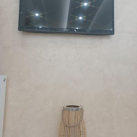 Cozy Renovated Apartment Atenas Quarto foto