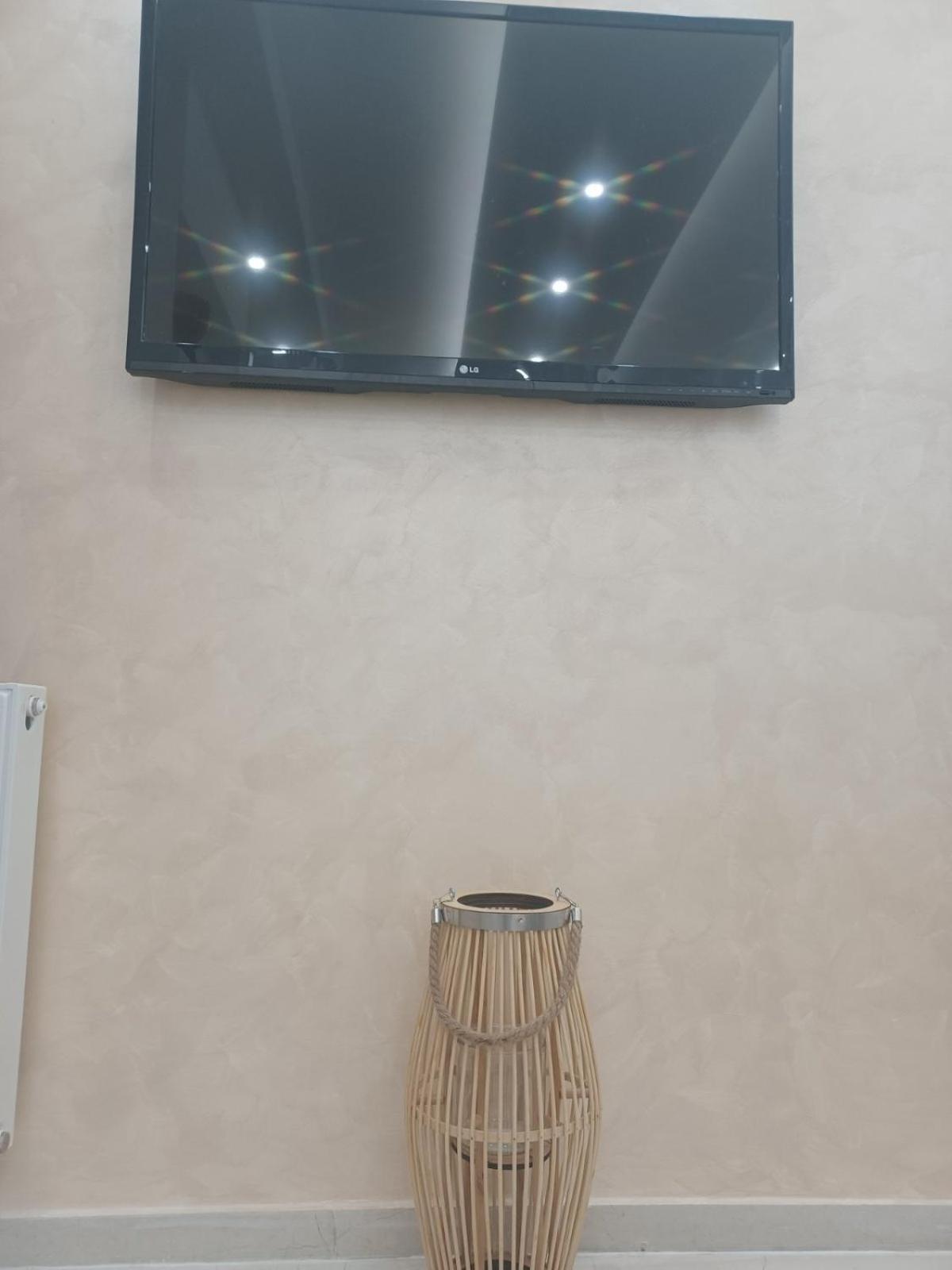 Cozy Renovated Apartment Atenas Quarto foto